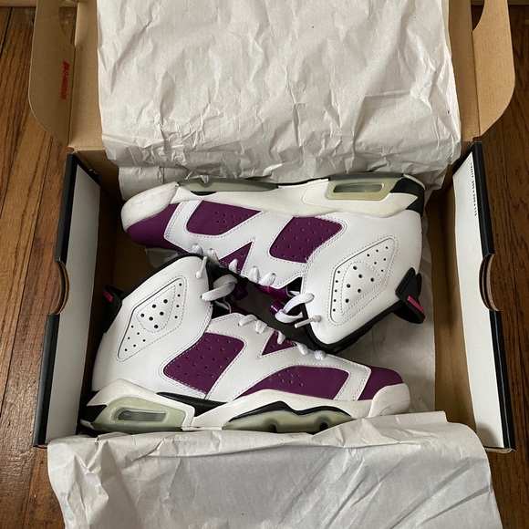 Jordan 6 Grape - Picture 9 of 10